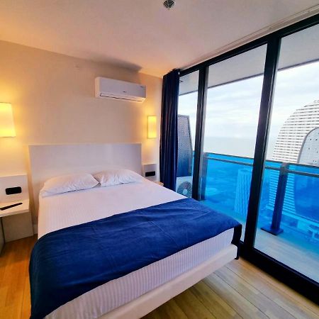 Orbi City Hotel On The Sea Batumi Bagian luar foto