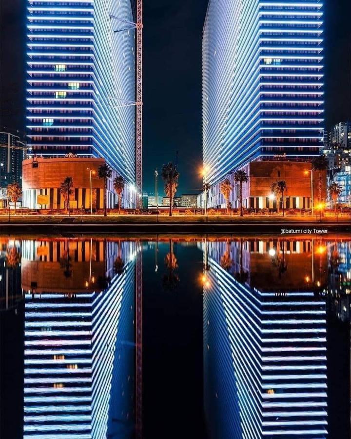 Orbi City Hotel On The Sea Batumi Bagian luar foto