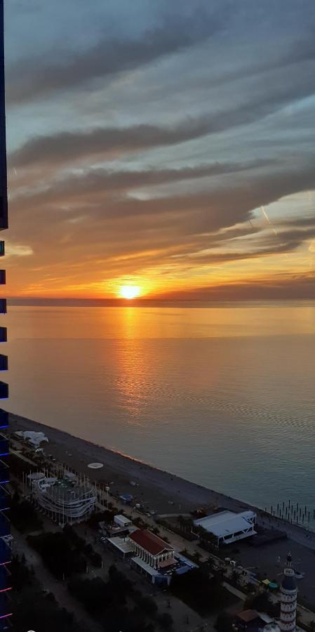 Orbi City Hotel On The Sea Batumi Ruang foto
