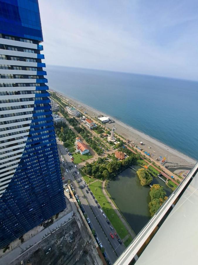 Orbi City Hotel On The Sea Batumi Bagian luar foto