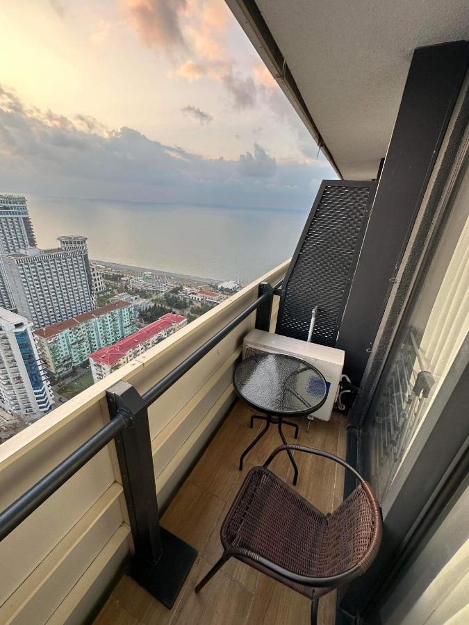 Orbi City Hotel On The Sea Batumi Bagian luar foto