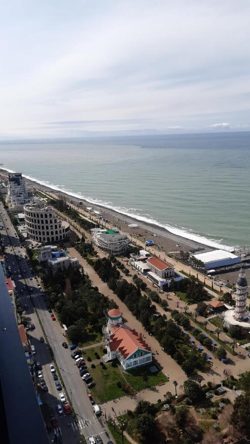 Orbi City Hotel On The Sea Batumi Bagian luar foto