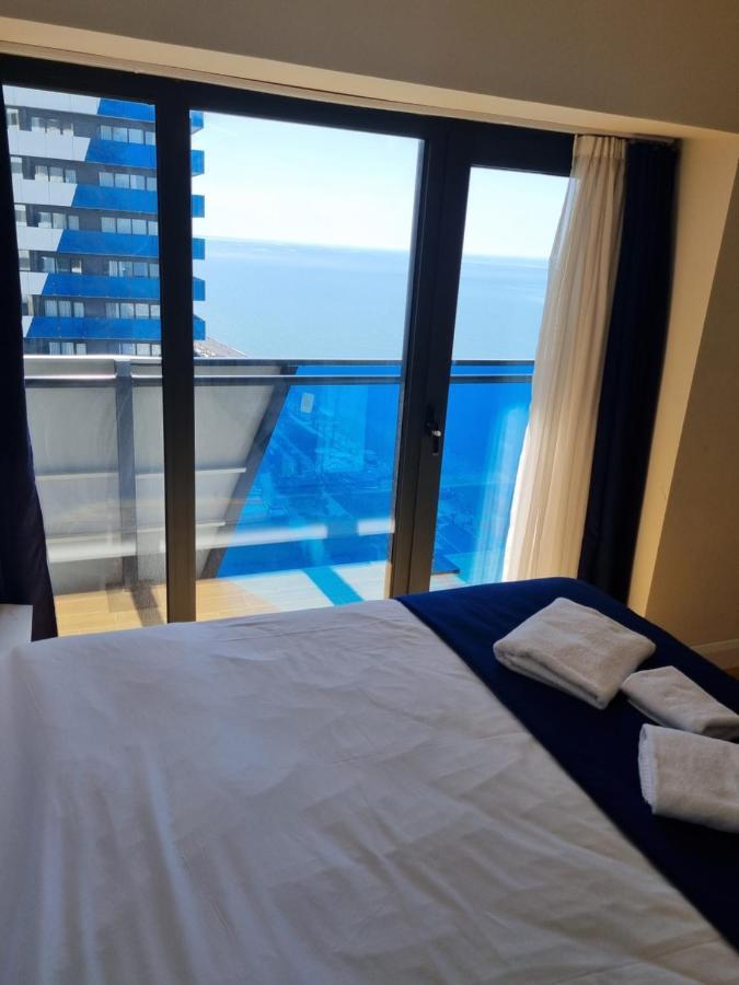 Orbi City Hotel On The Sea Batumi Bagian luar foto