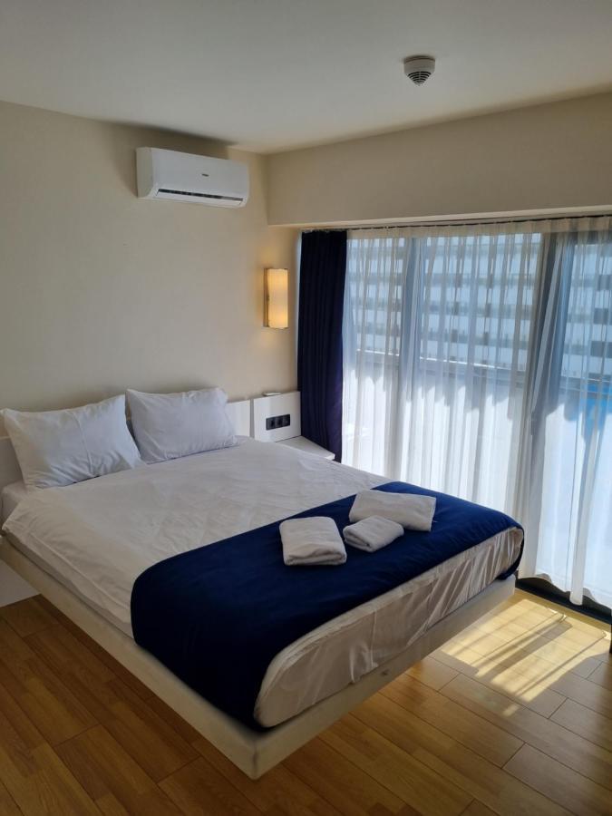 Orbi City Hotel On The Sea Batumi Bagian luar foto