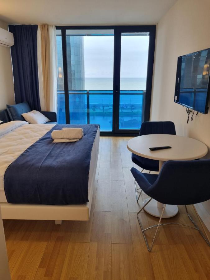 Orbi City Hotel On The Sea Batumi Bagian luar foto