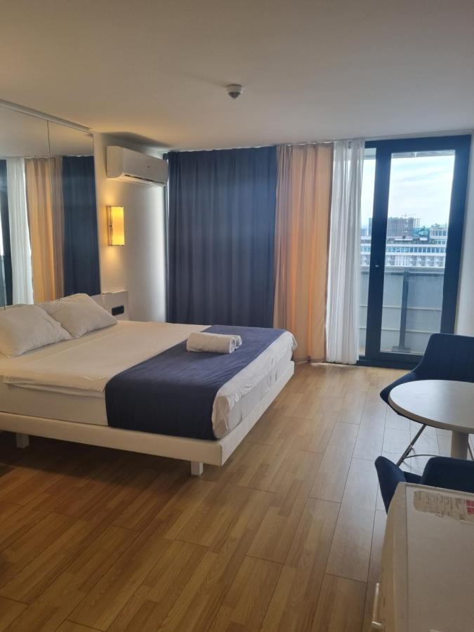 Orbi City Hotel On The Sea Batumi Bagian luar foto