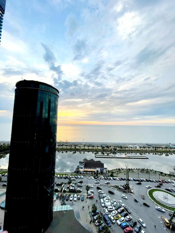 Orbi City Hotel On The Sea Batumi Bagian luar foto