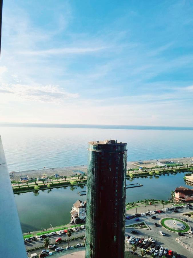 Orbi City Hotel On The Sea Batumi Bagian luar foto